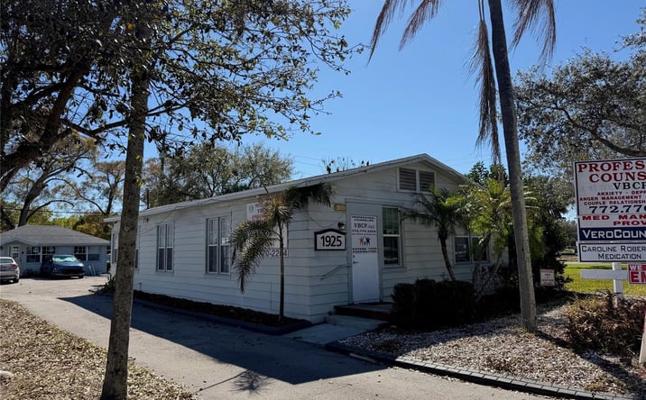 Pictures of Office, Mixed Use property located at 1925 20th Street, Vero Beach, FL 32960 for sales - image #1