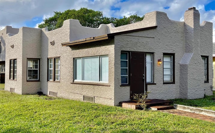 Pictures of Multifamily property located at 5555 Garden Avenue, West Palm Beach, FL 33405 for sales - image #1