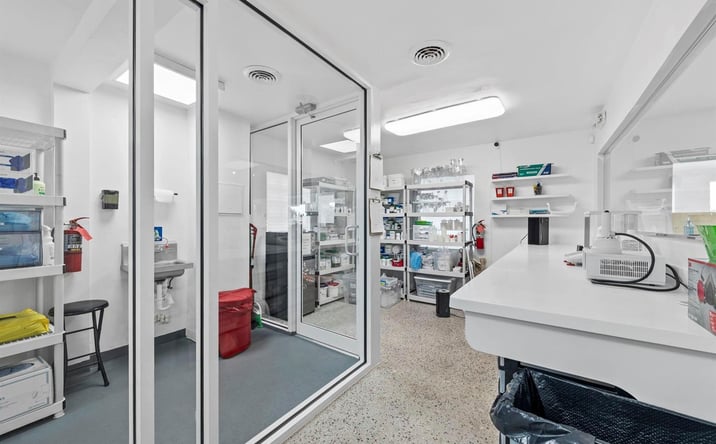 Pictures of Business for Sale, Office, Industrial property located at 141 E Commercial Boulevard, Oakland Park, FL 33334 for sales - image #1