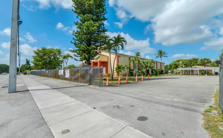 Pictures of Mixed Use, Special Purpose property located at 4101 SW 61st Avenue, Davie, FL 33314 for sales - image #1