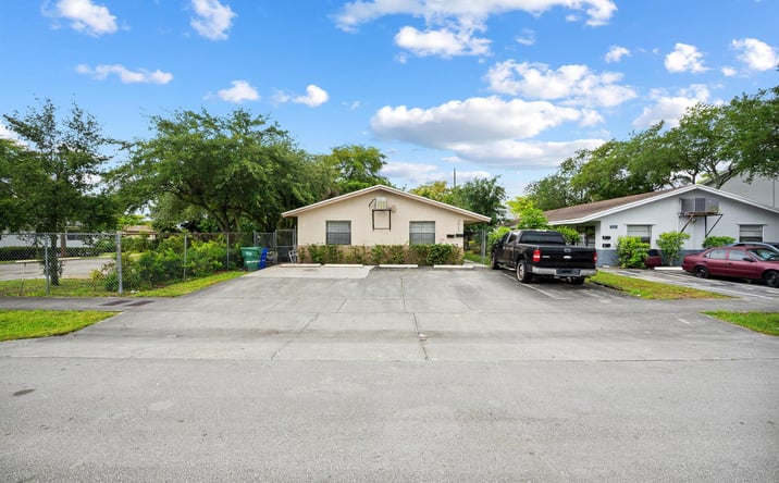 Pictures of Multifamily property located at 2840 NW 13th Court # 2 #1-2, Fort Lauderdale, FL 33311 for sales - image #1
