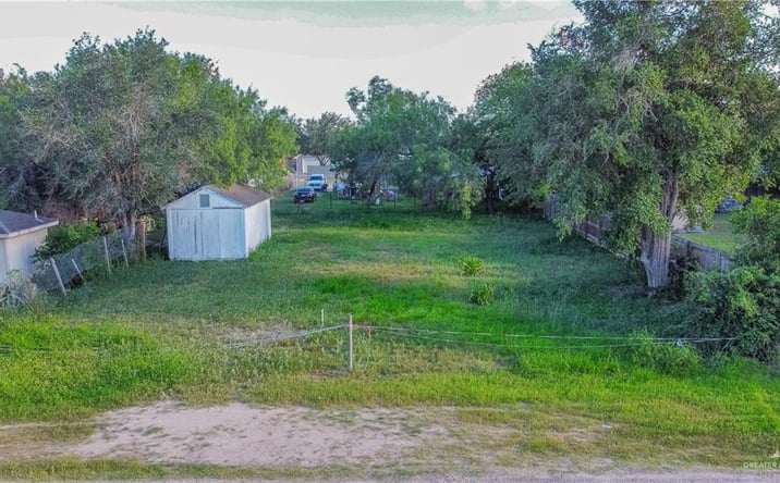 Pictures of Land property located at 108 Jefferson Avenue, Edinburg, TX 78542 for sales - image #1
