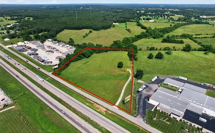 Pictures of Special Purpose property located at 308 MM Highway, Lebanon, MO 65536 for sales - image #1