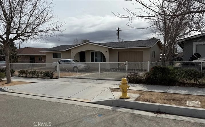 Pictures of Multifamily property located at 16087 Spruce, Hesperia, CA 92345 for sales - image #1