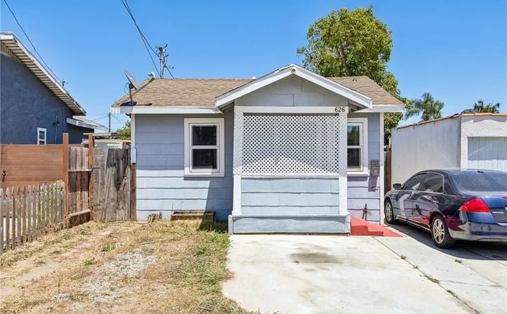 Pictures of Multifamily property located at 626 S Inglewood, Inglewood, CA 90301 for sales - image #1