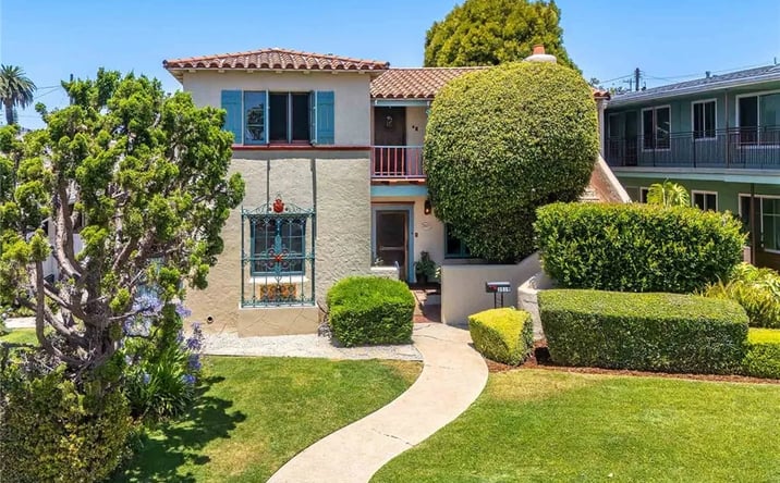 Pictures of Multifamily property located at 3517 E 2nd, Long Beach, CA 90803 for sales - image #1