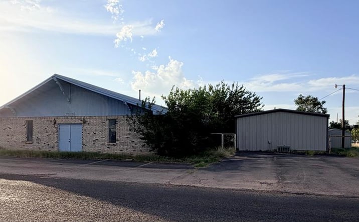 Pictures of Land property located at 911 SW 3rd St, Andrews, TX 79714 for sales - image #1