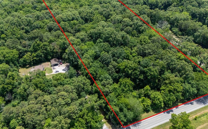 Pictures of Land property located at TBD Elkville Blacktop Road, Elkville, IL 62932 for sales - image #1