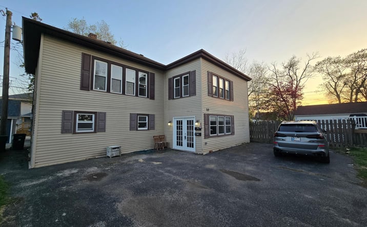 Pictures of Multifamily property located at 10 Lawndale Street, Hammond, IN 46324 for sales - image #1