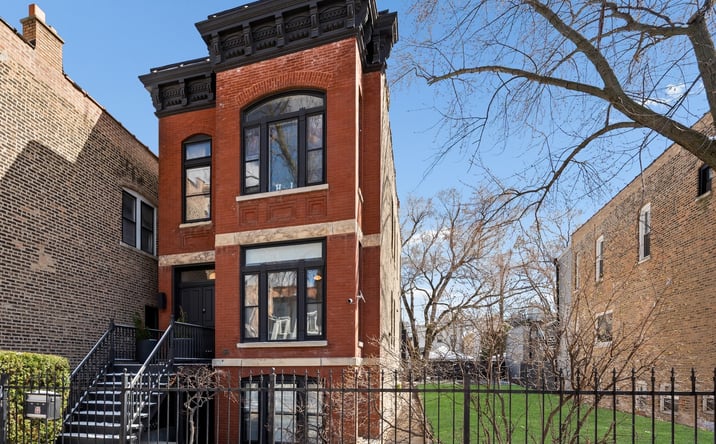 Pictures of Land property located at 1337 N Oakley Avenue, Chicago, IL 60622 for sales - image #1