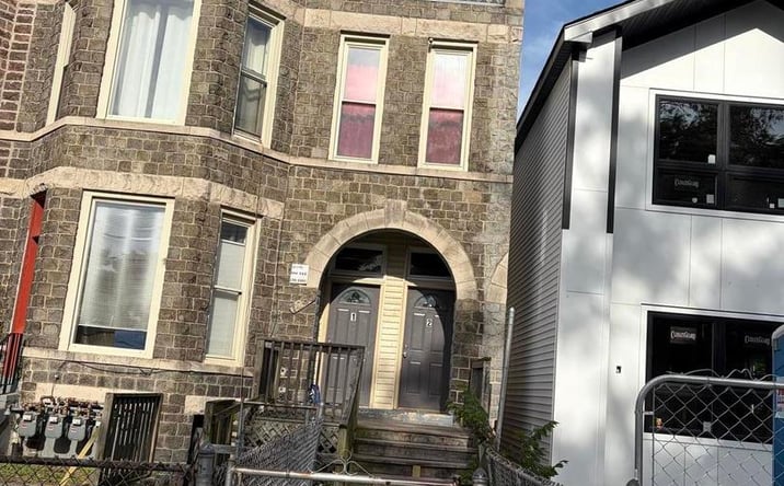 Pictures of Multifamily property located at 7230 S Wentworth Avenue, Chicago, IL 60621 for sales - image #1