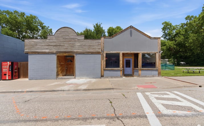 Pictures of Office, Retail property located at 207 1st, St. George, KS 66535 for sales - image #1