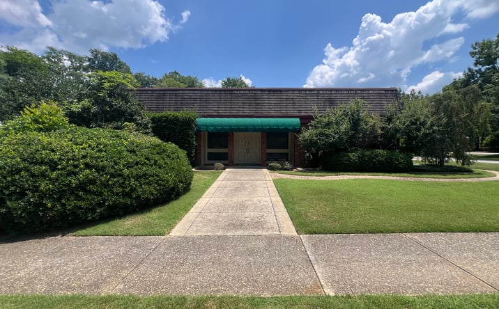 Pictures of Office property located at 400 LAURENS ST NW, AIKEN, SC 29801 for sales - image #1