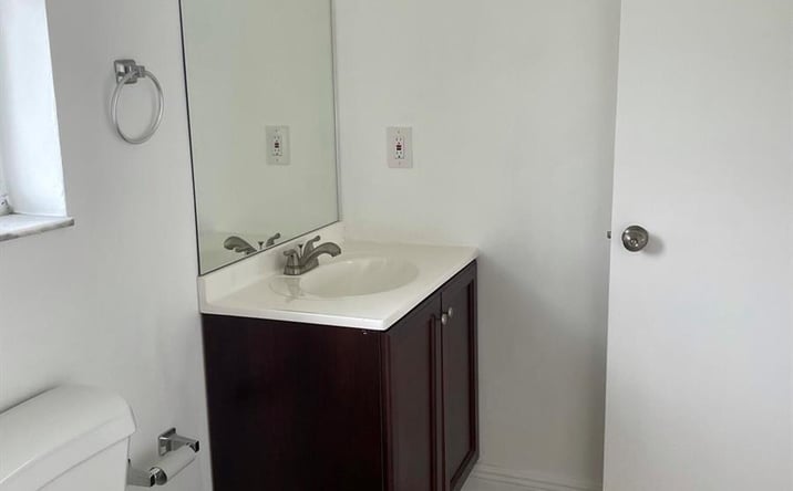 Pictures of Multifamily property located at 1990 SW 9th Street # 2 #1-2, Fort Lauderdale, FL 33312 for sales - image #1