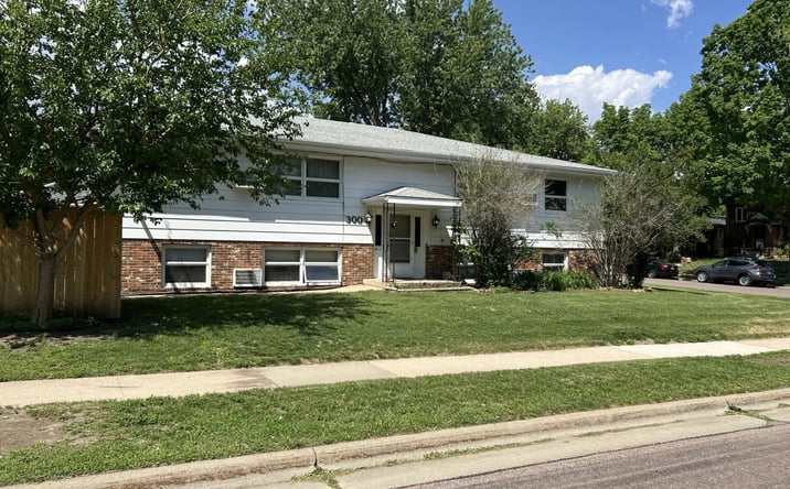 Pictures of Multifamily property located at 300 W. 22nd Street, Sioux Falls, SD 57105 for sales - image #1