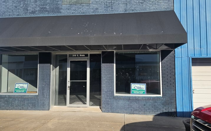 Pictures of Retail property located at 317 and 319 S Main, Rector, AR 72461 for sales - image #1