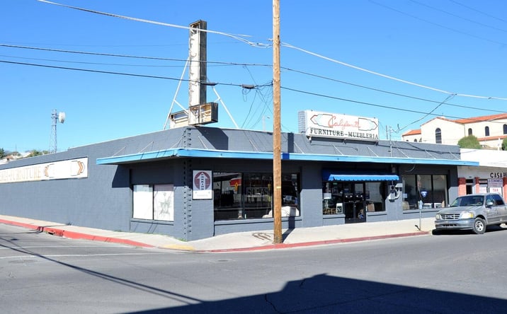 Pictures of Retail property located at 209 N Arroyo Boulevard, Nogales, AZ 85621 for sales - image #1
