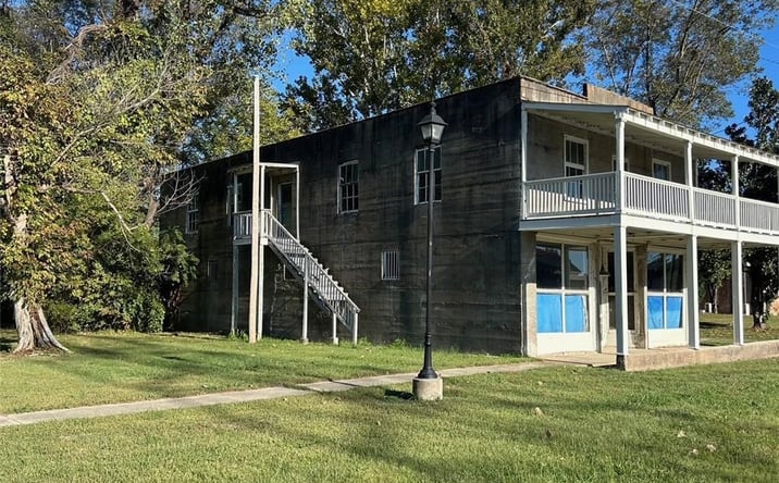 Pictures of Mixed Use, Hospitality, Industrial property located at 203 Sprague Street, Arkansas City, AR 71630 for sales - image #1