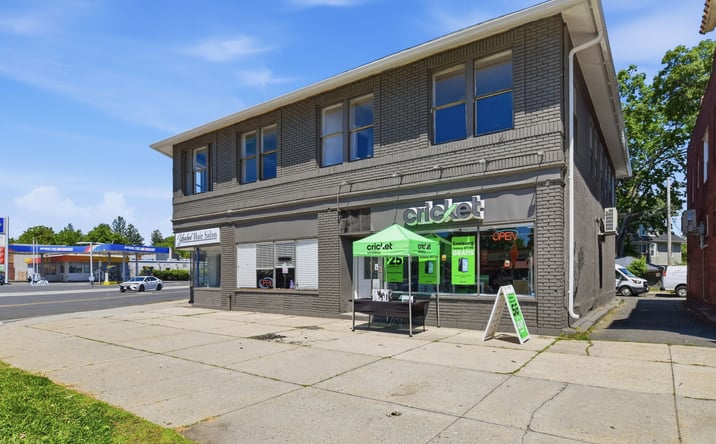 Pictures of Retail, Multifamily, Mixed Use property located at 752 Sumner Avenue, Springfield, MA 01108 for sales - image #1