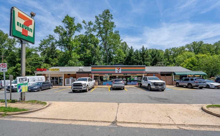 image of property at 8108 OLD DOMINION DR Mclean VA 22102