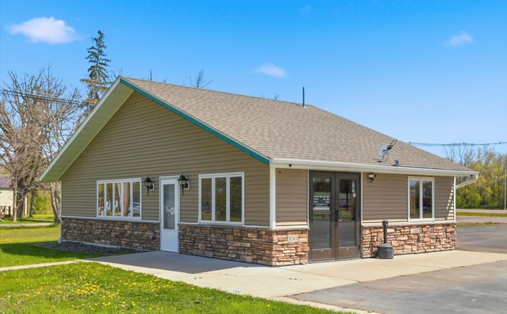 Pictures of Retail, Office, Mixed Use property located at 100 North Pine Street, Mora, MN 55051 for sales - image #1