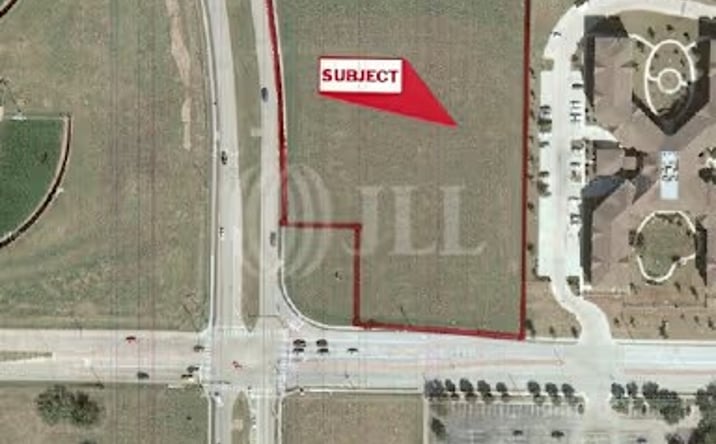 Pictures of Land property located at 1001 E Arbrook Blvd, Arlington, TX 76014 for sales - image #1