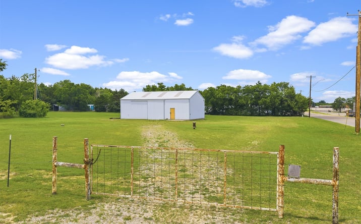 Pictures of Land property located at 14 Cottonwood Street, Lone Grove, OK 73443 for sales - image #1
