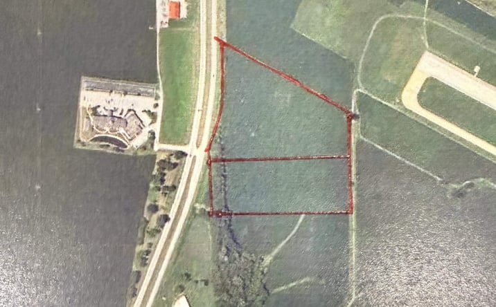 Pictures of Land property located at Hwy. 61, Burlington, IA 52601 for sales - image #1