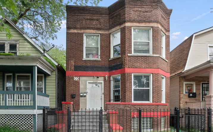 Pictures of Multifamily property located at 7123 S Green Street, Chicago, IL 60621 for sales - image #1
