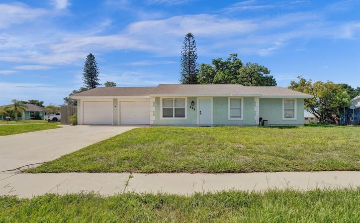 Pictures of Multifamily property located at 303 NE Solida Circle, Port St. Lucie, FL 34983 for sales - image #1