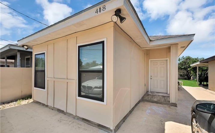 Pictures of Multifamily property located at 408 S 21st Street, McAllen, TX 78501 for sales - image #1