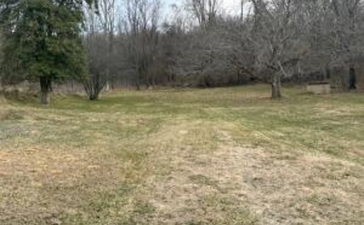 Pictures of Retail, Office, Industrial property located at 21515 Clear Creek Road, Bristol, VA 24202 for sales - image #1