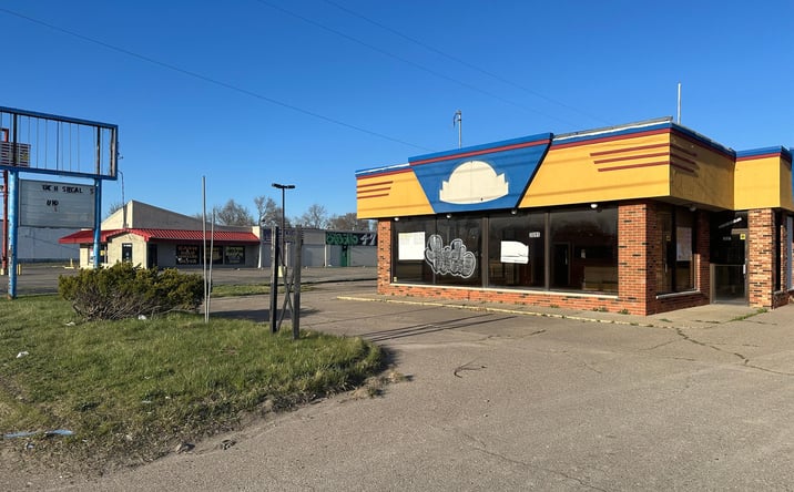 Pictures of Retail property located at 3095 S DORT HIWY, Burton, MI 48529 for sales - image #1