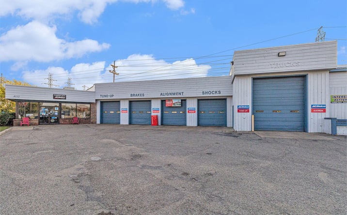 Pictures of Business for Sale, Industrial, Retail property located at G-4112 S DORT HIWY, Burton, MI 48507 for sales - image #1
