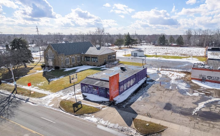 Pictures of Land property located at 6925 N SAGINAW ST, Flint, MI 48505 for sales - image #1