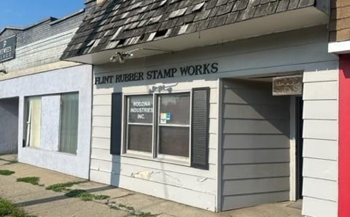 Pictures of Business for Sale property located at 3518 Fenton Road, Flint, MI 48507 for sales - image #1