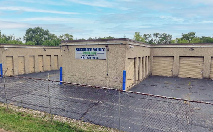 Pictures of Self Storage property located at 200 Manor Lane, Villa Park, IL 60181-1808 for sales - image #1