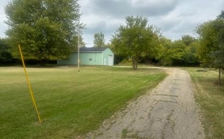 Pictures of Land property located at 3.9 Acres W Court Street, Flint, MI 48532 for sales - image #1