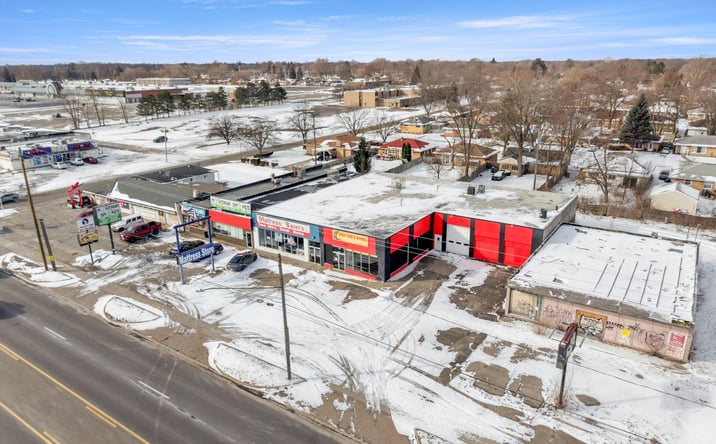 Pictures of Retail, Mixed Use property located at 3208 S Dort Highway, Flint, MI 48507 for sales - image #1