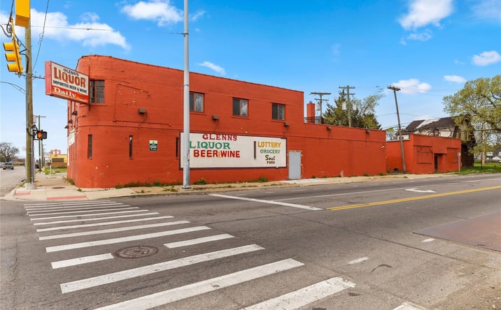 Pictures of Multifamily, Mixed Use, Office, Land, Retail property located at 10000 W CHICAGO Street, Detroit, MI 48204 for sales - image #1
