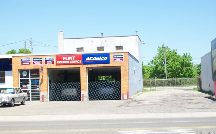 Pictures of Business for Sale, Retail property located at 1613 S Saginaw Street, Flint, MI 48503 for sales - image #1