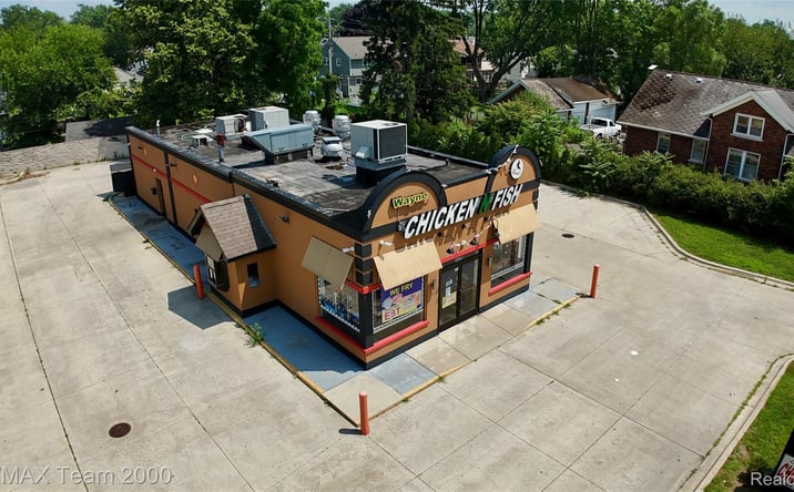 Pictures of Retail property located at 4429 S Wayne Road, Wayne, MI 48184 for sales - image #1