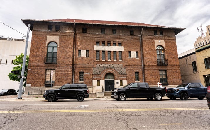 Pictures of Mixed Use property located at 142 W 2nd Street, Flint, MI 48502 for sales - image #1