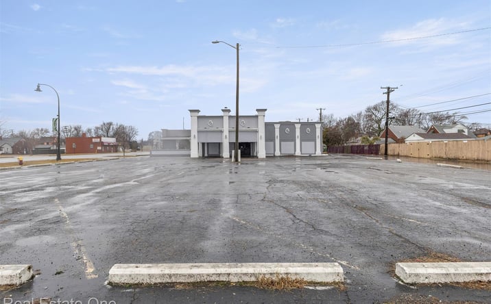 Pictures of Business for Sale, Land, Retail property located at 16736 Ecorse Road, Allen Park, MI 48101 for sales - image #1