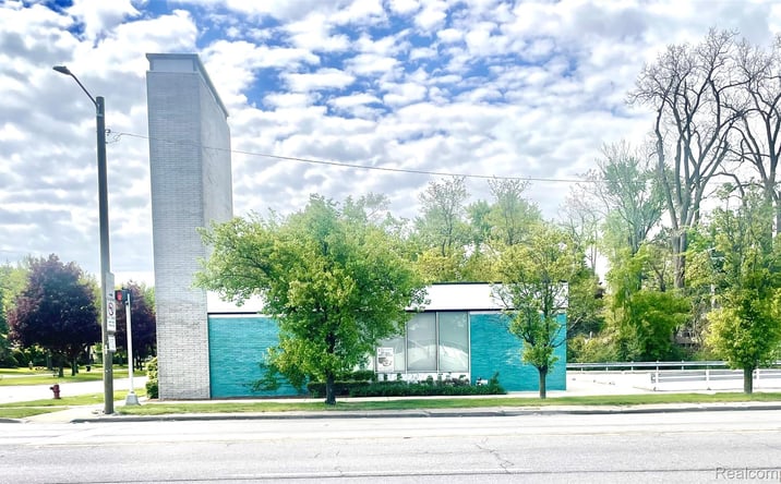 Pictures of Office property located at 19301 W McNichols Road, Detroit, MI 48219 for sales - image #1