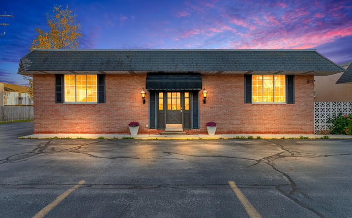Pictures of Retail property located at 2928 Pine Grove Avenue, Port Huron, MI 48060 for sales - image #1