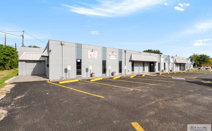 Pictures of Office property located at 604 S 77 Sunshine Strip, Harlingen, TX 78550 for sales - image #1