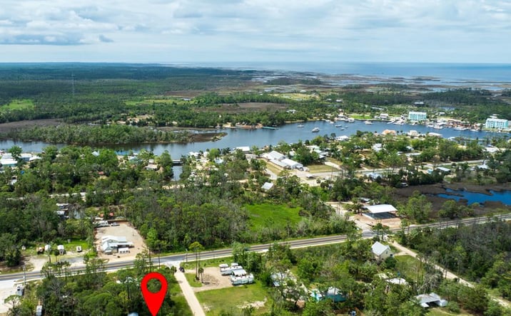 Pictures of Land property located at 10 SE Eighth St, Steinhatchee, FL 32359 for sales - image #1