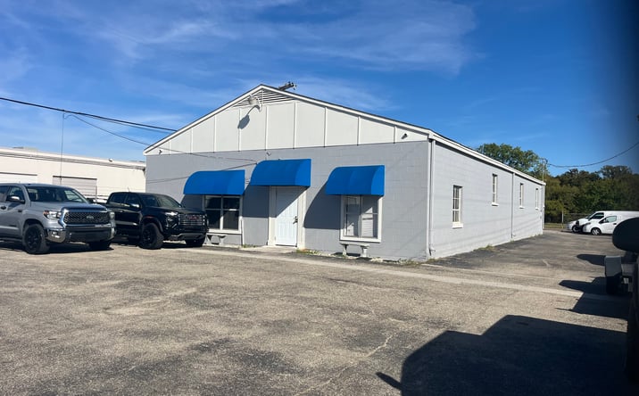 Pictures of Industrial, Mixed Use property located at 925 LUKE ST IRVING TX 75061, IRVING, TX 75061 for sales - image #1