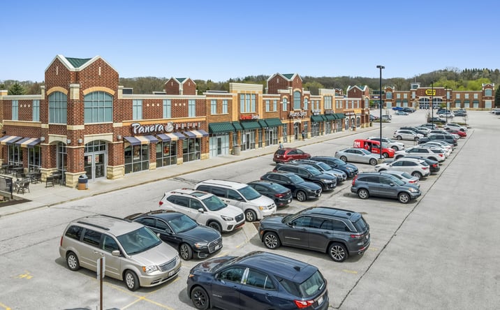 Pictures of Retail property located at 3200 Golf Road, Delafield, WI 53018, 3270 Golf Road, Delafield, WI 53018 for sales - image #1